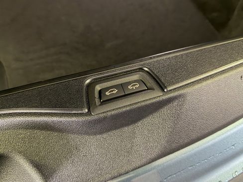 New 2026 BMW X5 xDrive50e image 18