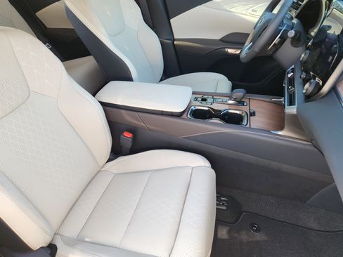 New 2026 Lexus RX 350 AWD image 9