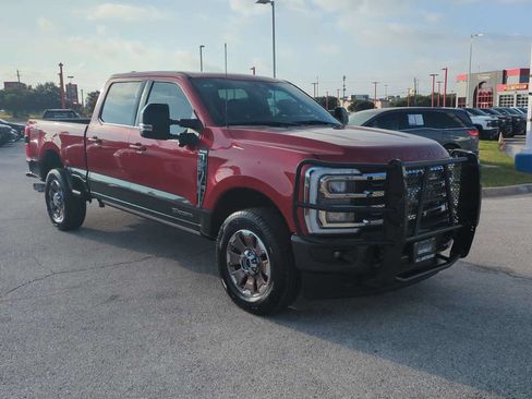 Used 2024 Ford F250 King Ranch w/ FX4 Off-Road Package AWD/4WD image 2