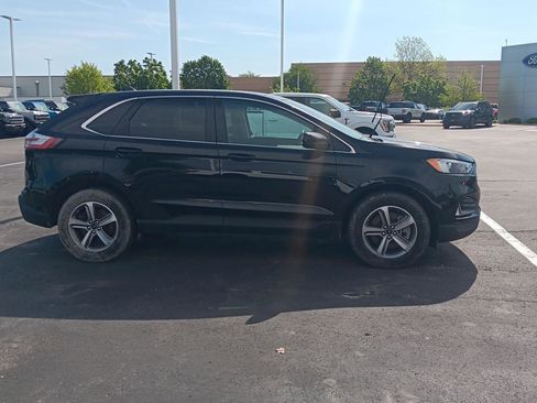 Used 2024 Ford Edge SEL w/ Convenience Package AWD/4WD image 2