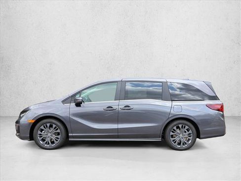 New 2026 Honda Odyssey Touring image 8