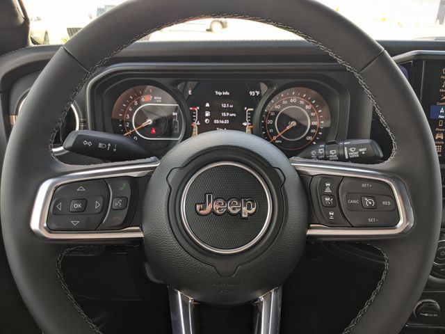 New 2025 Jeep Wrangler Unlimited Sahara AWD/4WD image 20
