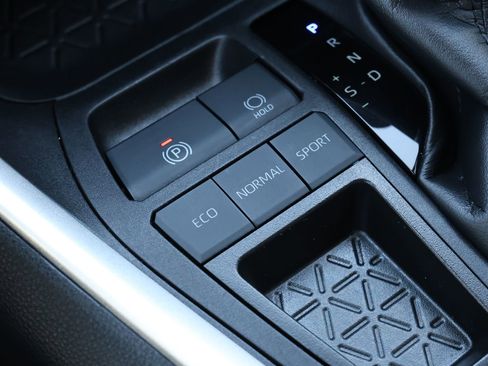 Used 2024 Toyota RAV4 XLE image 23