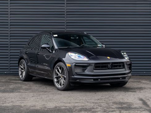 New 2026 Porsche Macan GTS AWD/4WD image 10