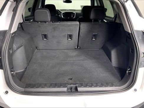Certified 2023 GMC Terrain SLE FWD image 27