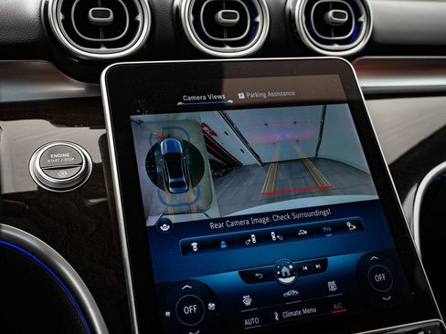 Used 2022 Mercedes-Benz C 300 4MATIC Sedan image 37