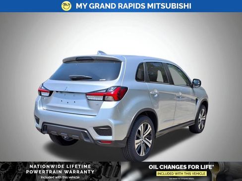 New 2025 Mitsubishi Outlander Sport SE image 9