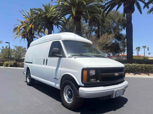 Used 2001 Chevrolet Express 3500 w/ Convenience Pkg 1 RWD image 76