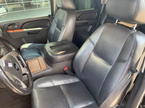 Used 2012 Chevrolet Tahoe LTZ RWD image 10