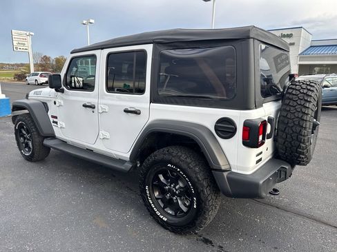 Used 2022 Jeep Wrangler Unlimited Sport image 3