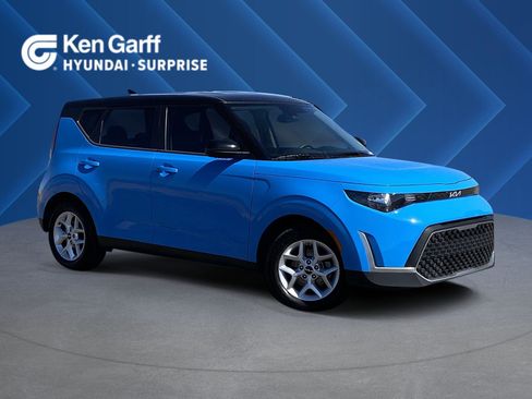 Used 2024 Kia Soul S FWD image 1
