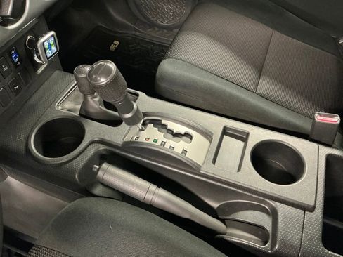 Used 2007 Toyota FJ Cruiser 4WD image 21