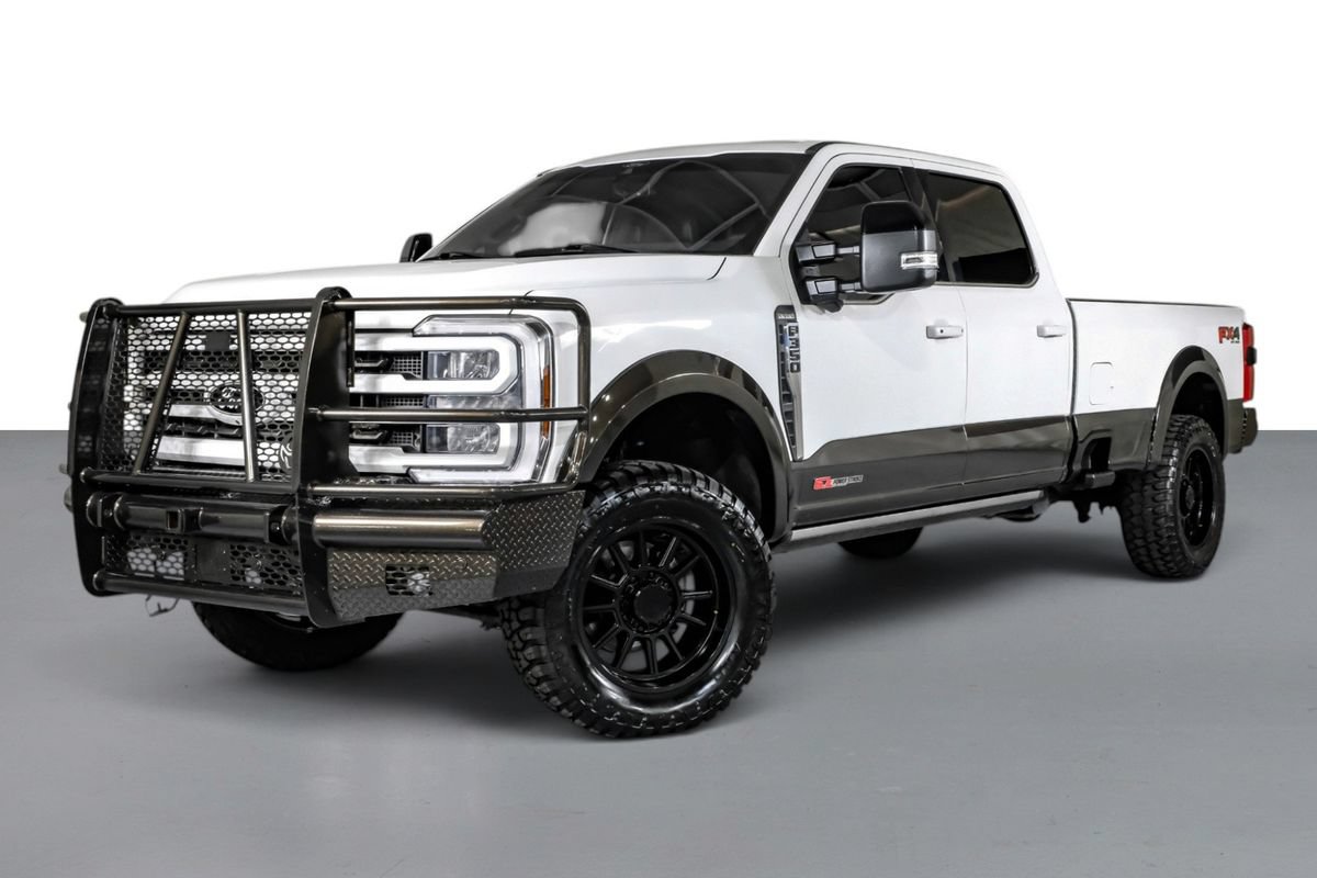 Used 2024 Ford F350 King Ranch w/ FX4 Off-Road Package AWD/4WD image 5