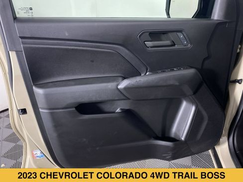 Certified 2023 Chevrolet Colorado Trail Boss w/ Technology Package AWD/4WD image 12