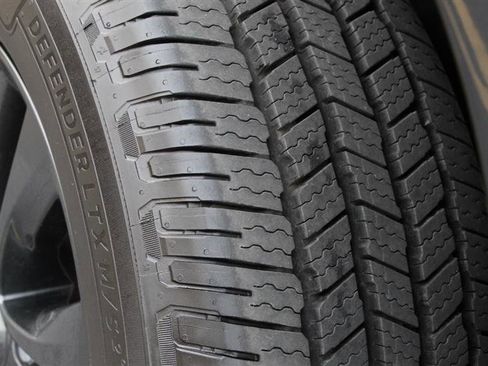 Used 2023 Lexus GX 460 Premium w/ Premium Package image 39