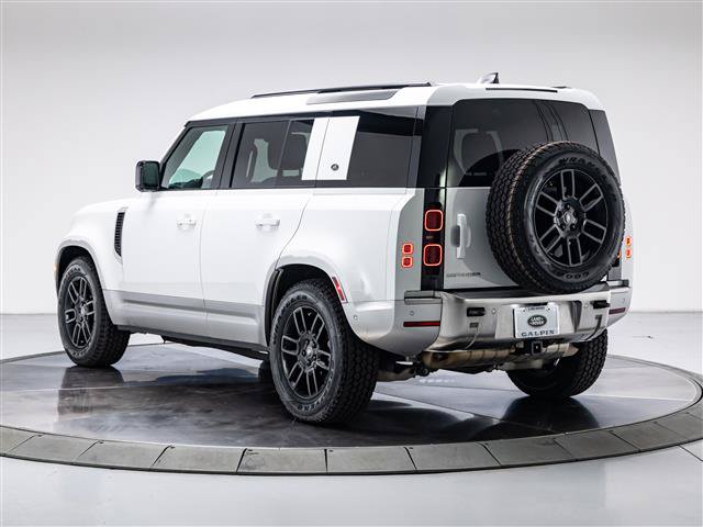 Used 2023 Land Rover Defender 110 S AWD/4WD image 3