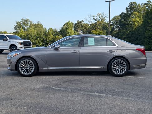 Used 2018 Genesis G90 3.3T Premium RWD image 6