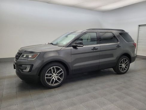 Used 2016 Ford Explorer Sport w/ Equipment Group 401A AWD/4WD image 2
