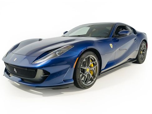 Certified 2020 Ferrari 812 Superfast RWD image 2