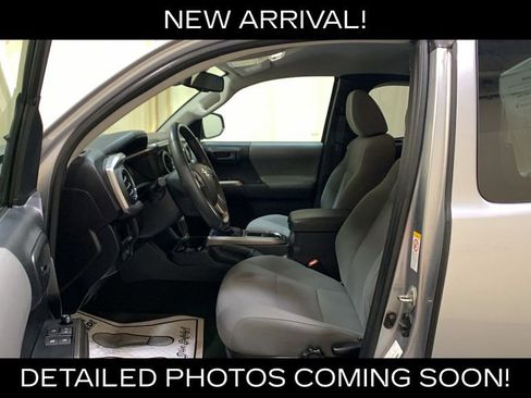 Used 2019 Toyota Tacoma SR5 AWD/4WD image 26