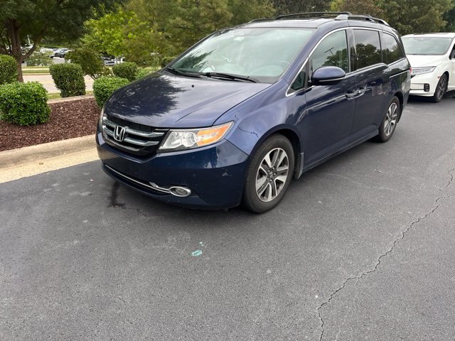 Used 2014 Honda Odyssey Touring image 2