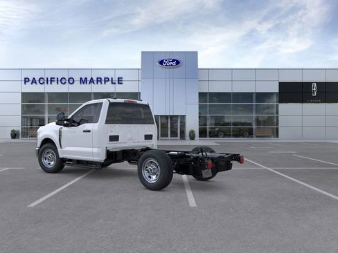 New 2025 Ford F350 XL w/ XL Chrome Package RWD image 4