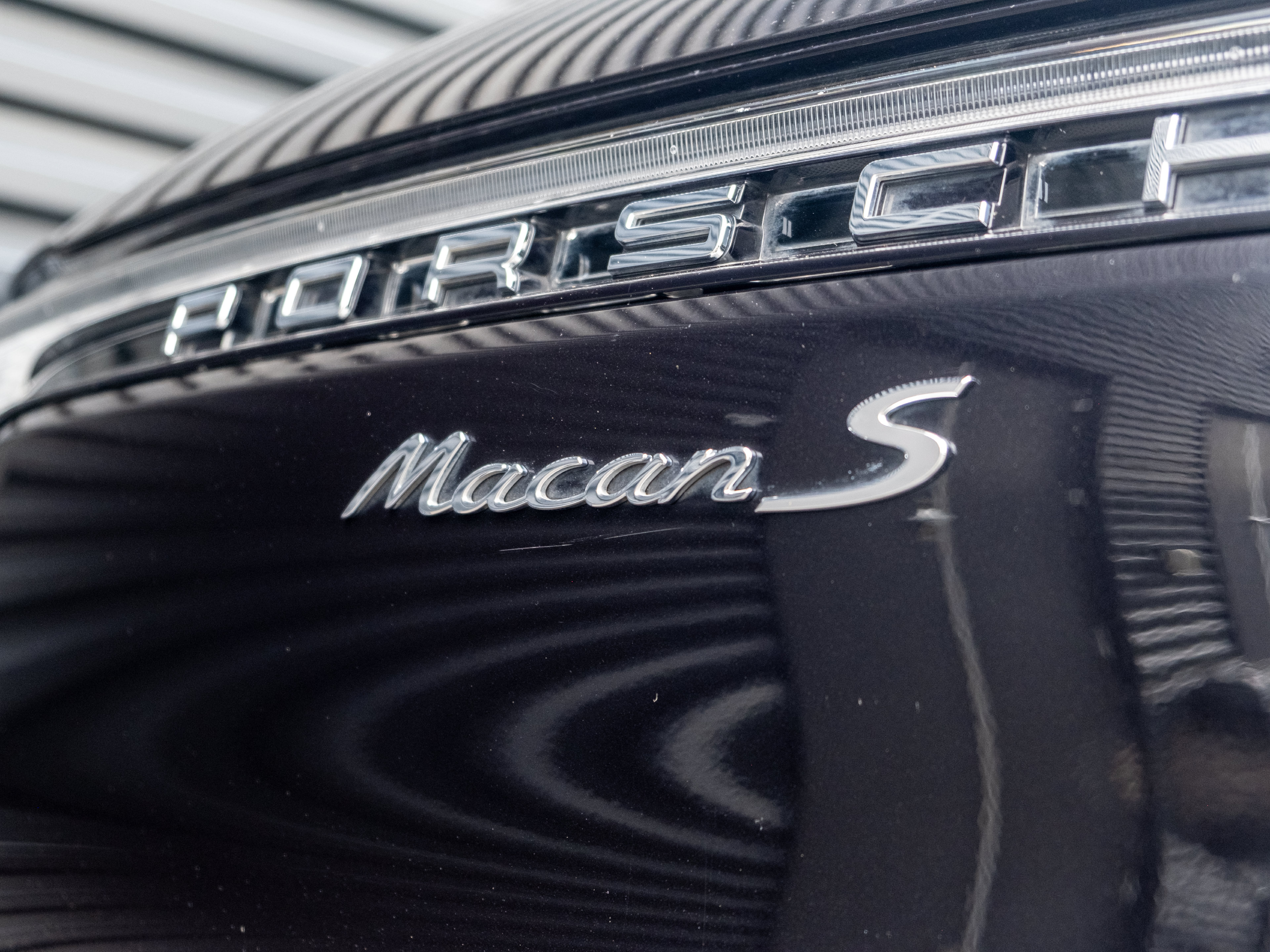 Certified 2023 Porsche Macan S AWD/4WD image 21
