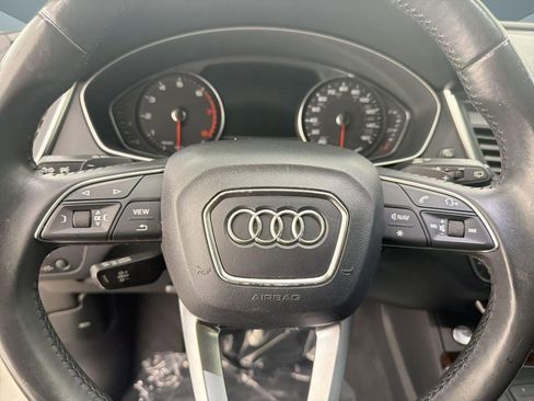Used 2020 Audi Q5 Premium w/ Convenience Package image 14
