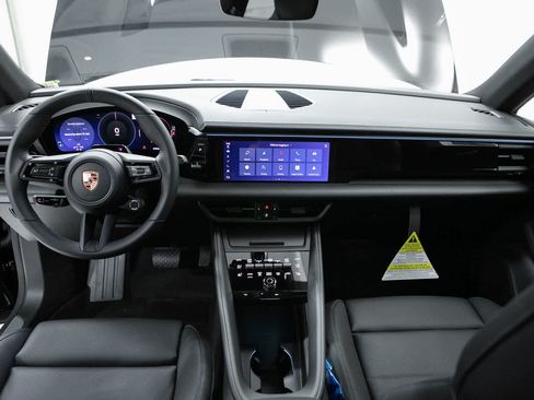 New 2026 Porsche Macan Electric RWD image 13