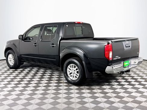 Used 2021 Nissan Frontier SV w/ SV Utility Package image 11