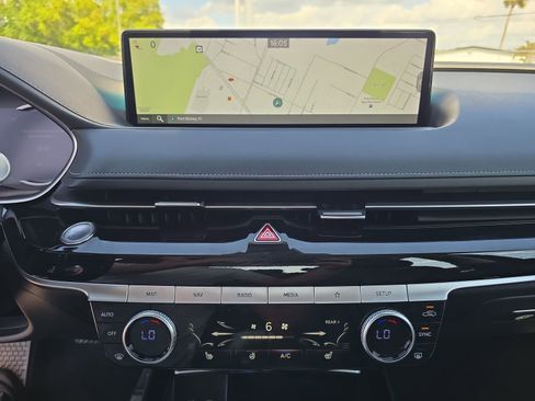 Used 2023 Genesis G80 2.5T AWD/4WD image 17
