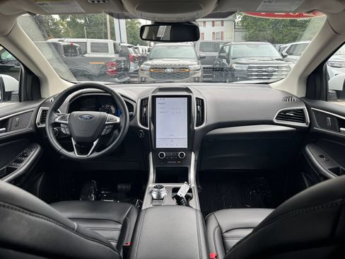 Used 2024 Ford Edge SEL w/ Convenience Package AWD/4WD image 22