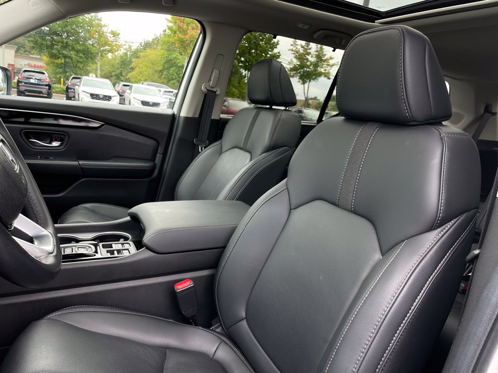 Certified 2025 Honda Pilot Touring image 25