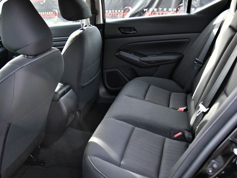 Used 2025 Nissan Altima 2.5 SV image 31