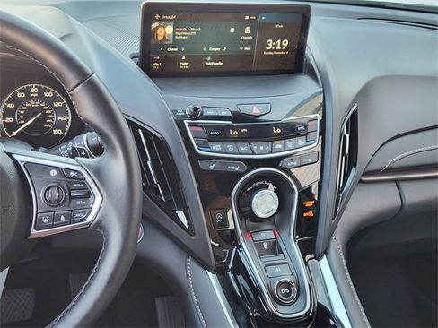 Used 2025 Acura RDX SH-AWD image 15