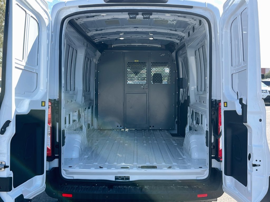 Used 2025 Ford Transit 250 148 Medium Roof Extended AWD image 22