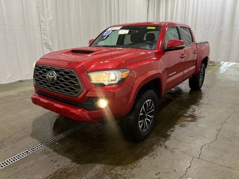 Certified 2022 Toyota Tacoma TRD Sport AWD/4WD image 8