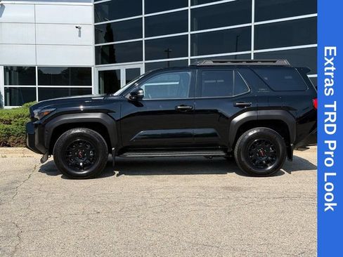 Used 2025 Toyota 4Runner TRD Off-Road Premium AWD/4WD image 6