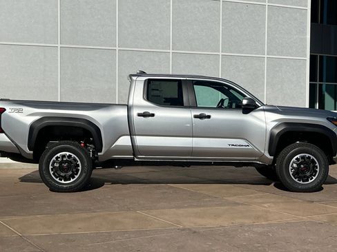 New 2025 Toyota Tacoma TRD Off-Road image 3