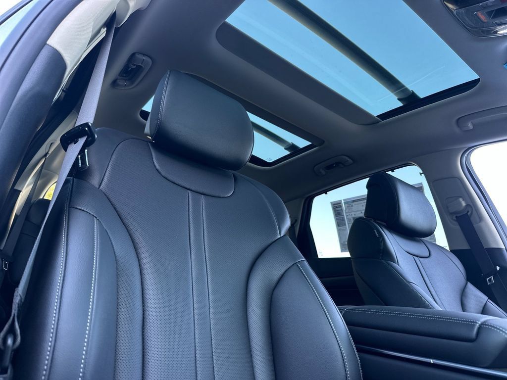 New 2026 Genesis GV80 2.5T Select AWD/4WD image 17