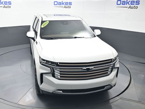 Used 2023 Chevrolet Suburban High Country w/ Premium Package 2 AWD/4WD image 51