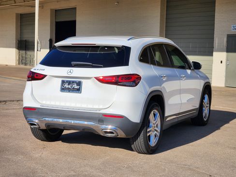 Certified 2022 Mercedes-Benz GLA 250 image 7