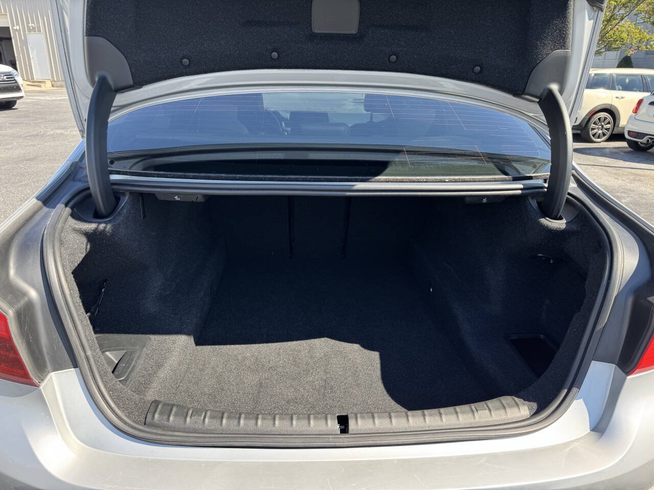 Used 2018 BMW 530i RWD image 21