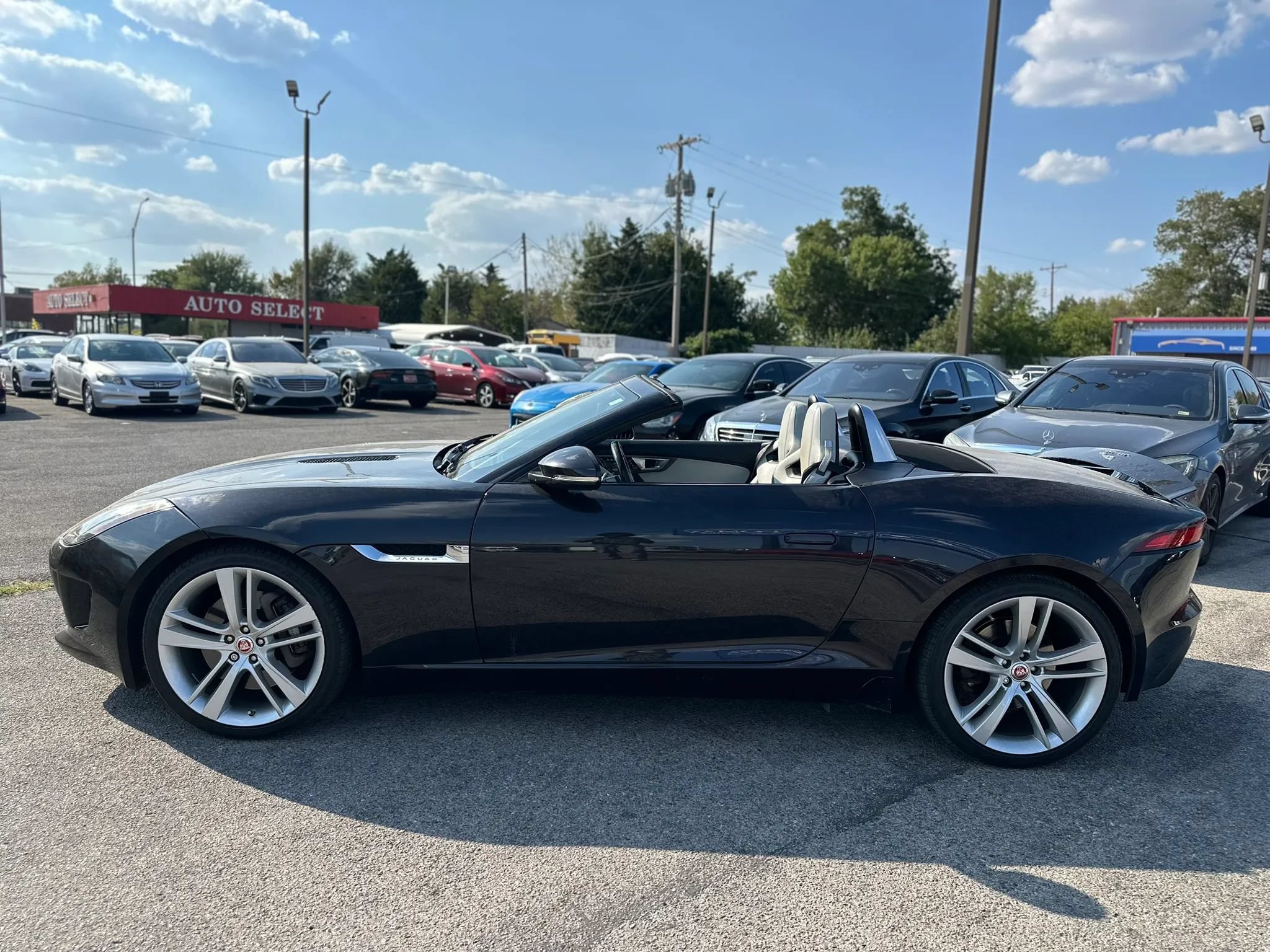 Used 2016 Jaguar F-TYPE Convertible RWD image 16