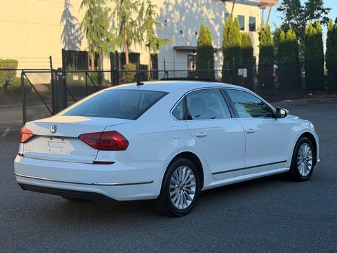 Used 2016 Volkswagen Passat 1.8T SE FWD image 6