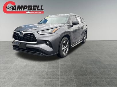 Used 2023 Toyota Highlander XLE
