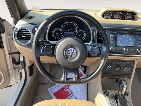 Used 2013 Volkswagen Beetle 2.0T FWD image 15