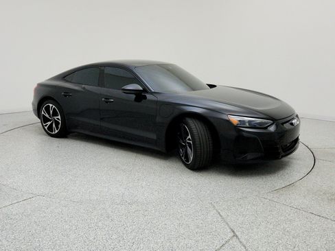 Used 2023 Audi e-tron GT Prestige AWD/4WD image 4