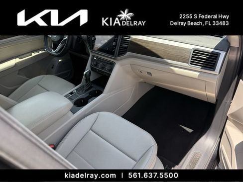 Used 2021 Volkswagen Atlas SE w/ Panoramic Sunroof Package FWD image 11