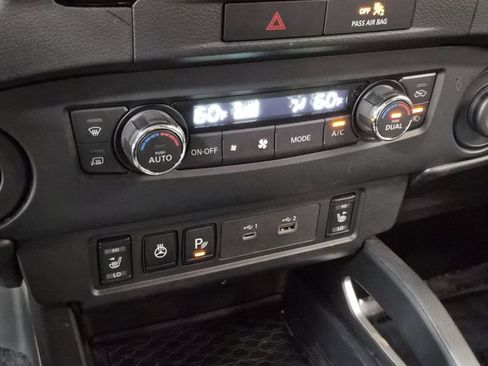 Used 2022 Nissan Frontier SV image 28